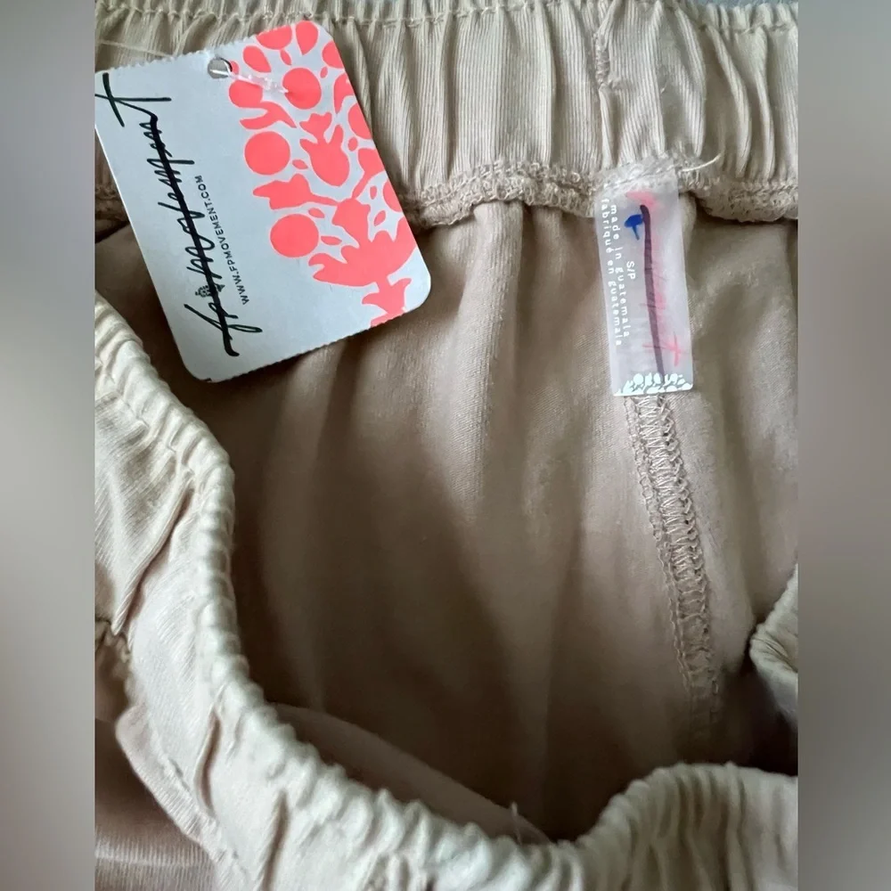 Free People Movement Hot Shot Shirred Pants in Beige Size S NWT